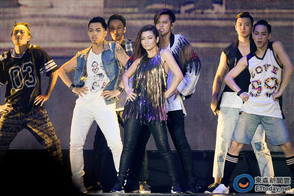 Selina、羅志祥同臺