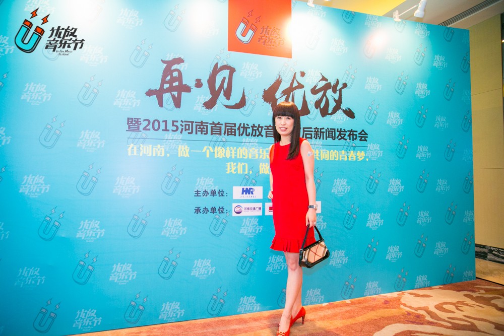 美女主播佳音！