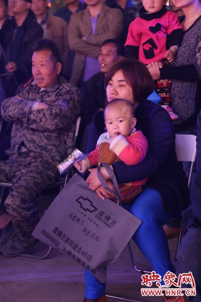 生動(dòng)有趣的游戲環(huán)節(jié)，觀(guān)眾參與積極，獎(jiǎng)品很給力。