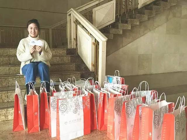 每一位到現(xiàn)場(chǎng)的小伙伴都獲得了我們精心準(zhǔn)備的小禮品哦！