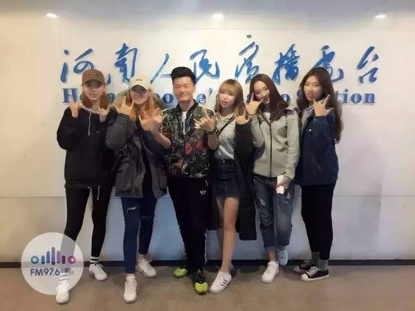 路飛終于體驗(yàn)了一回“他在叢中笑”的感覺！