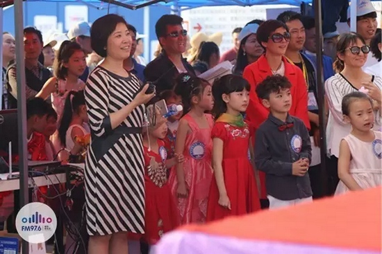 等等，這畫風(fēng)轉(zhuǎn)變太快我不明白了，看見啥了突然這么高興？