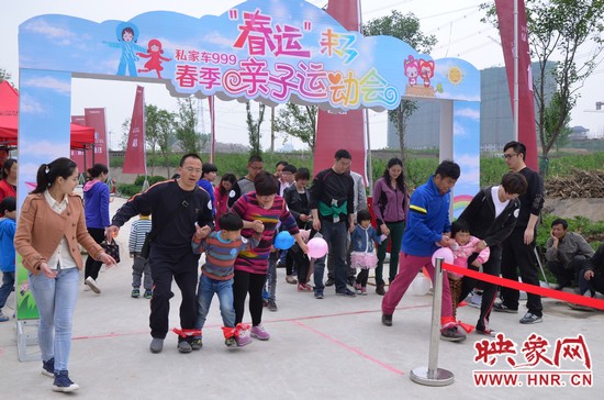 不過看比賽的現(xiàn)場來看，大家比較弱的項(xiàng)目是三人四足，看來各位天使的平衡性還需加強(qiáng)啊