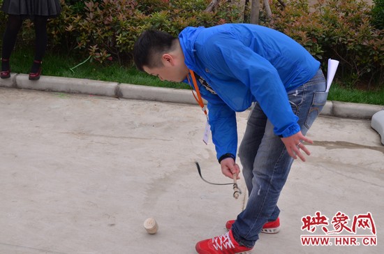 莫小非也不會(huì)放過鍛煉的機(jī)會(huì)。