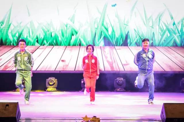 趙帥、夢茹、樂天 舞蹈《咱們屯里的人》