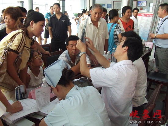 河南電臺(tái)免費(fèi)救治先心病患兒義診活動(dòng)走進(jìn)滑縣