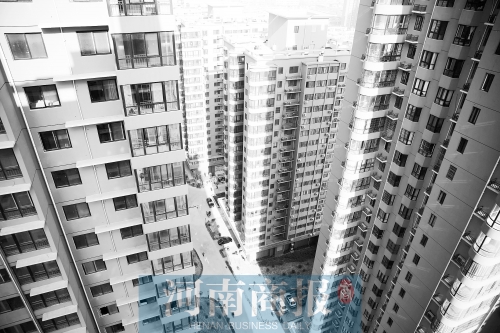 今年鄭州在商品房小區(qū)、經(jīng)適房小區(qū)內(nèi)配建的公租房，將面向社會輪候供應(yīng) 楊東華/攝