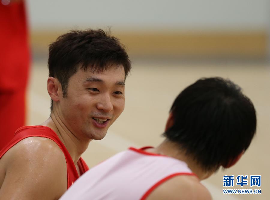 中國男籃進行首次適應(yīng)性訓(xùn)練 中國男籃進行首次適應(yīng)性訓(xùn)練