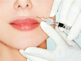 大學(xué)生暑期整形忙，能為未來“加分”嗎？