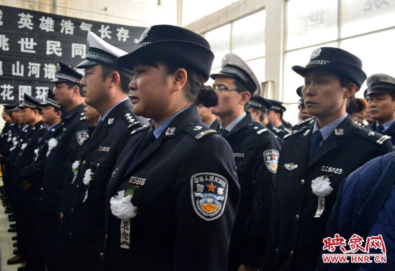 送別儀式上，姚世民的不少同志忍不住流下了眼淚