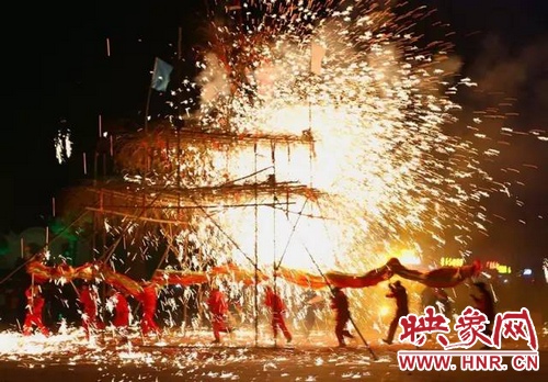 確山鐵花將登上萬眾矚目的春晚舞臺(tái)！