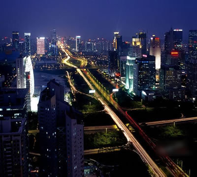 1、房屋一套(80平方)，以均價(jià)22300元計(jì)，22300×80=1784000.(這是朋友剛在筆架山買的城市主場(chǎng)的價(jià)格)