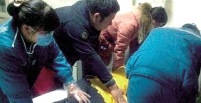 輕生女子終于獲救，目前情況穩(wěn)定。