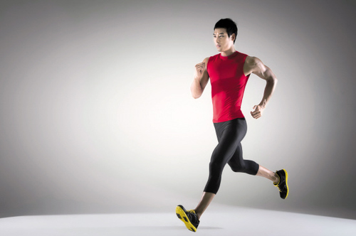 跑步過(guò)度，有害健康
