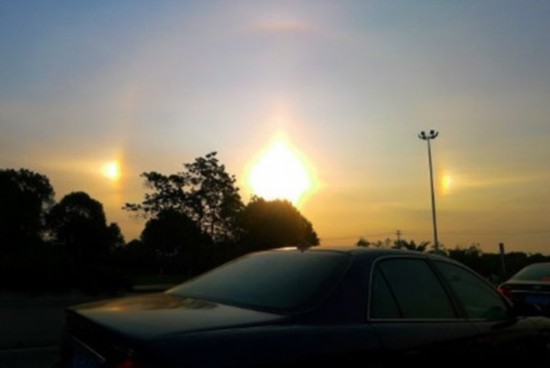 上?，F(xiàn)“3個太陽”