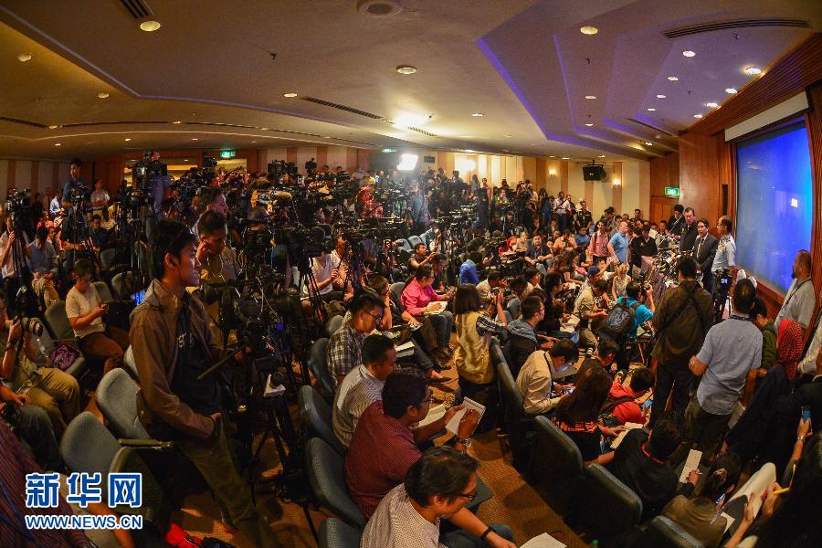 3月10日，在馬來(lái)西亞吉隆坡，媒體記者在新聞發(fā)布會(huì)上。
