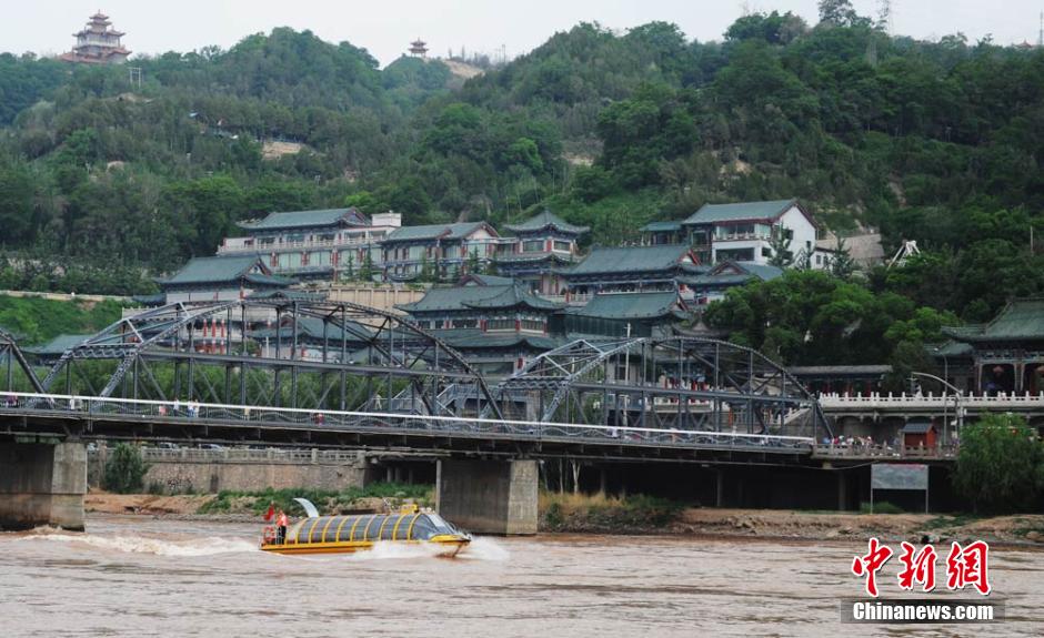 蘭州黃河水上公共巴士開(kāi)通