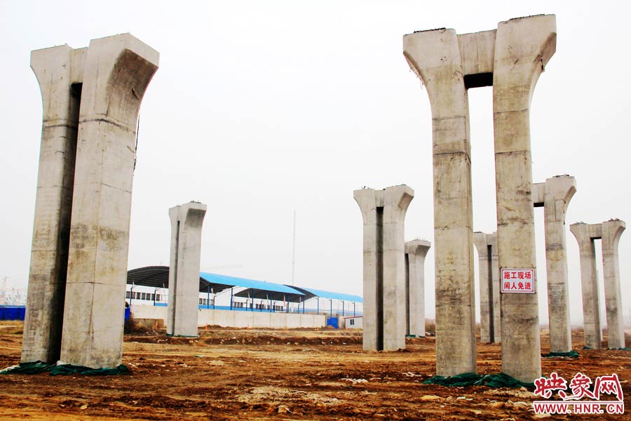 今年9月份，媒體曾報(bào)道稱，此項(xiàng)目停工的原因主要是資金鏈斷裂。