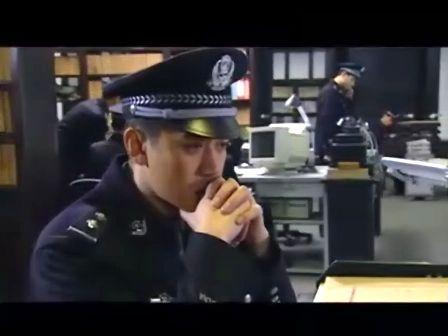 王學兵在《絕對控制》中扮演緝毒警察薛冰。