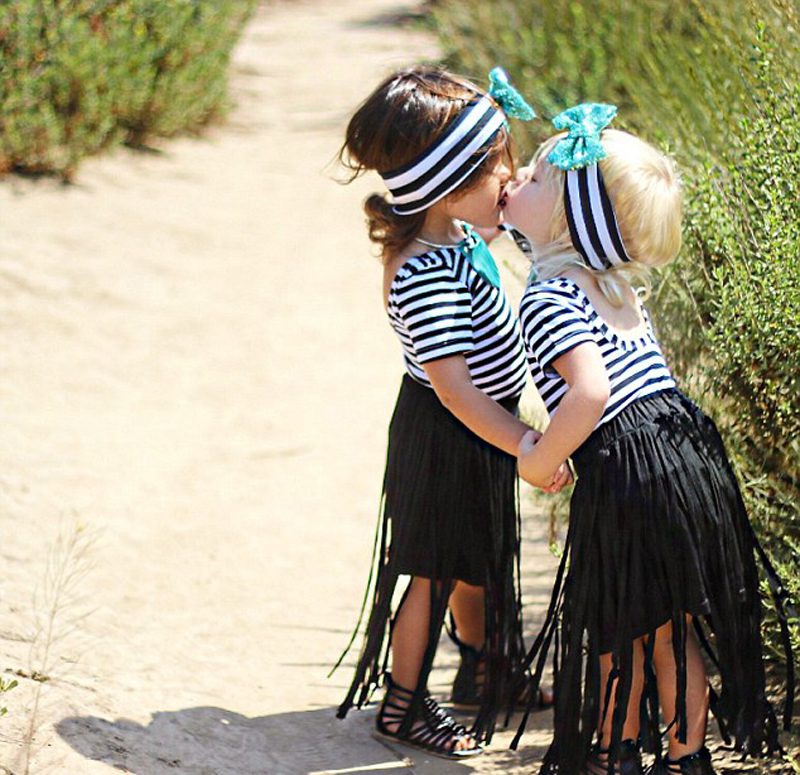 美國2歲蘿莉姐妹花走紅時(shí)尚圈