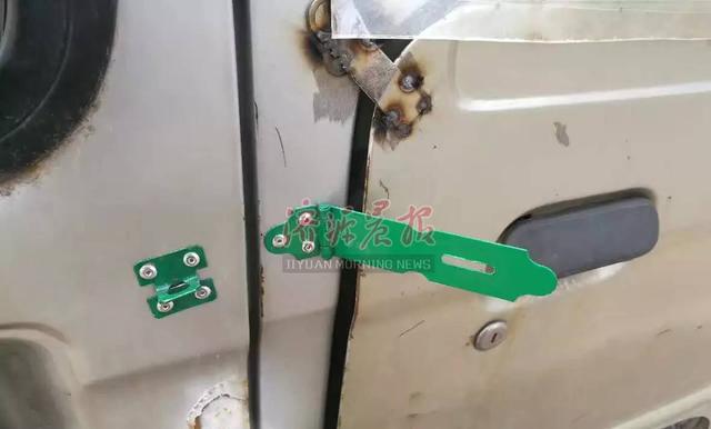 濟(jì)源街頭現(xiàn)“任性”面包車(chē) 過(guò)往路人大笑不止