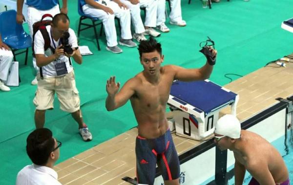 寧澤濤一人帶火一座城:粉絲包場酒店爆滿