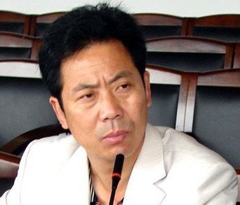 安徽一中學校長被女勤雜工刺傷下體 嫌犯被刑拘 安徽一中學校長被女勤雜工刺傷下體 嫌犯被刑拘