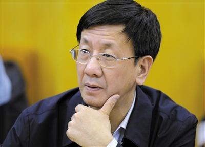 昨日，最高檢檢察長曹建明在遼寧團參加“兩高”報告分組審議。記者 陳杰 攝