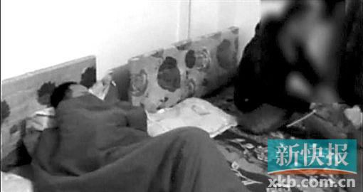 廣州搗毀一男同性戀者聚眾淫亂窩點。視頻截圖