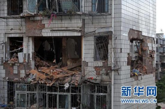 　6月9日在云南楚雄市拍攝的被炸毀的房屋。 新華社發(fā)
