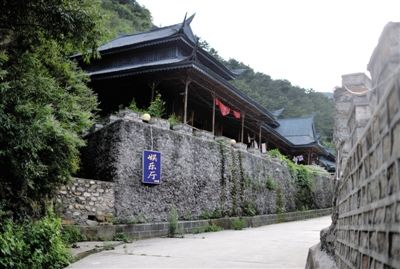 一處仿古“娛樂(lè)廳”位于山莊深處。