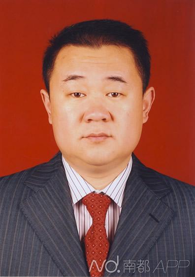 慶安副縣長被曝學(xué)歷造假、妻子吃空餉 紀(jì)委介入