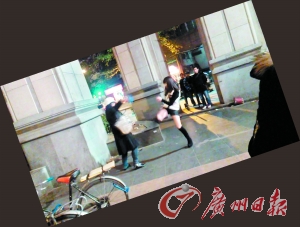 “保時捷女孩”踢腿救人。