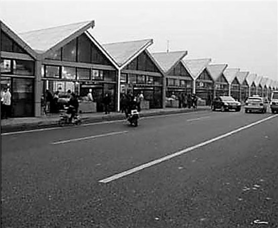 網(wǎng)友拍下的洞頭海鮮排檔照片。