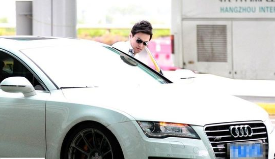 孫楊與愛(ài)車(chē)