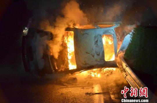 圖為事故現(xiàn)場(chǎng)。嚴(yán)光濤 攝