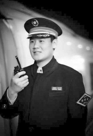 袁閱說，女友讓他挺感動 本人供圖