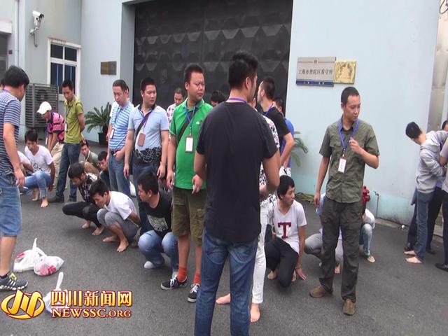 公安局管抓捕詐騙公司現(xiàn)場（警方視頻截圖）。