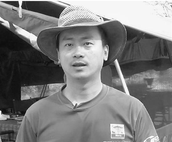 公務(wù)員辭職去非洲保護(hù)動(dòng)物 遇險(xiǎn)曾被獅子搭救 公務(wù)員辭職去非洲保護(hù)動(dòng)物 遇險(xiǎn)曾被獅子搭救