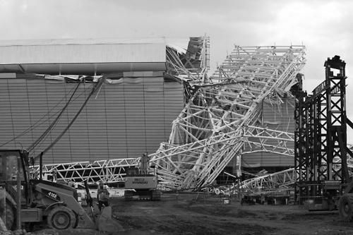 圣保羅市伊塔蓋拉球場(chǎng)坍塌現(xiàn)場(chǎng)。