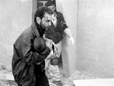 霍金談政治 從宇宙“看”敘內戰(zhàn)(組圖)