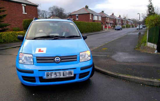 英國(guó)女子連考110次駕照仍未通過(guò)。