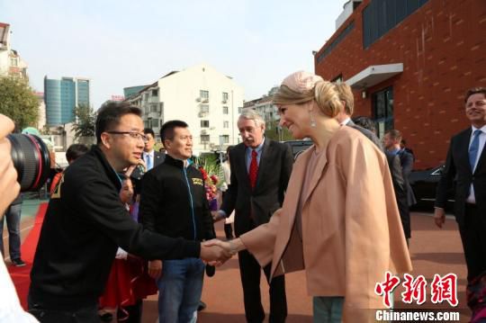 荷蘭王國國王威廉-亞歷山大于10月25日至29日對中國進行國事訪問。