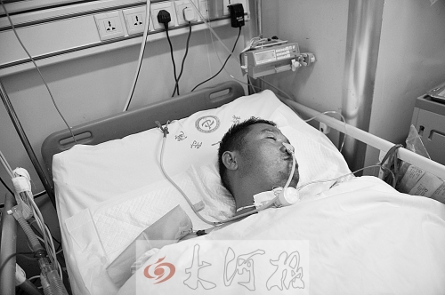 姚戰(zhàn)標(biāo)因甲烷中毒，大腦受到損害，重度昏迷。