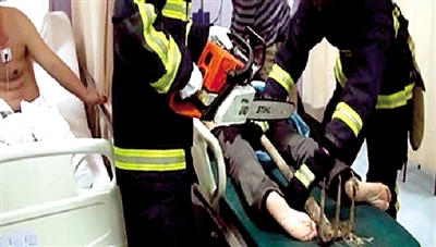 一陣痛，鐵耙柄插進身體里