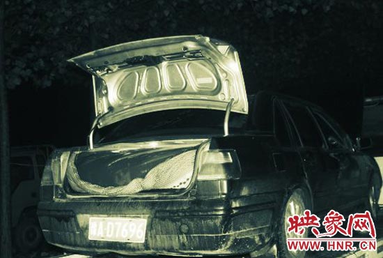 圖為改裝后的轎車，專門用于儲油