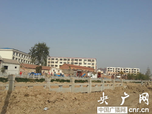 在濮陽到處都能見到拆遷的場(chǎng)景