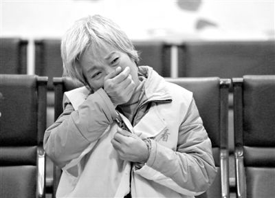 11月20日，河南省鹿邑縣法院，武文英涉嫌故意殺人被審。