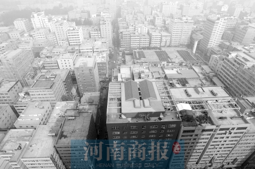 陳寨密密麻麻的出租房，或許將成為歷史  鄧萬里/攝