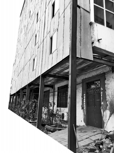 記者一線(xiàn)揭秘“瘋長(zhǎng)的城中村小樓”:鐵條骨架塑料皮